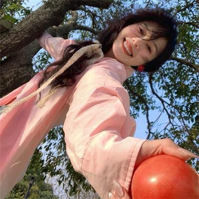 玉女含苞朵朵开